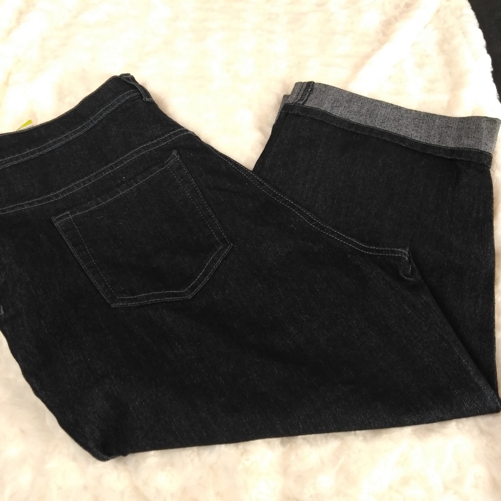 Gloria Vanderbilt Women's Black Capri Pant Sz 14